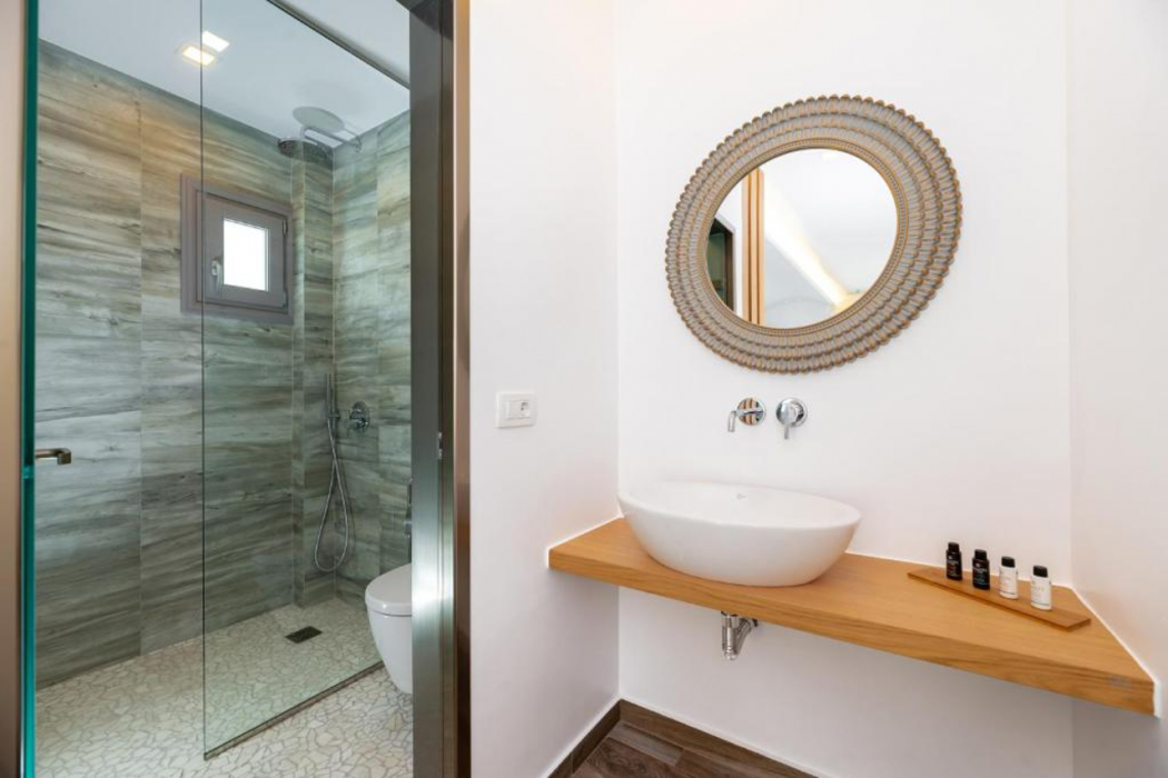 Deluxe Hotel Santorini 30/63