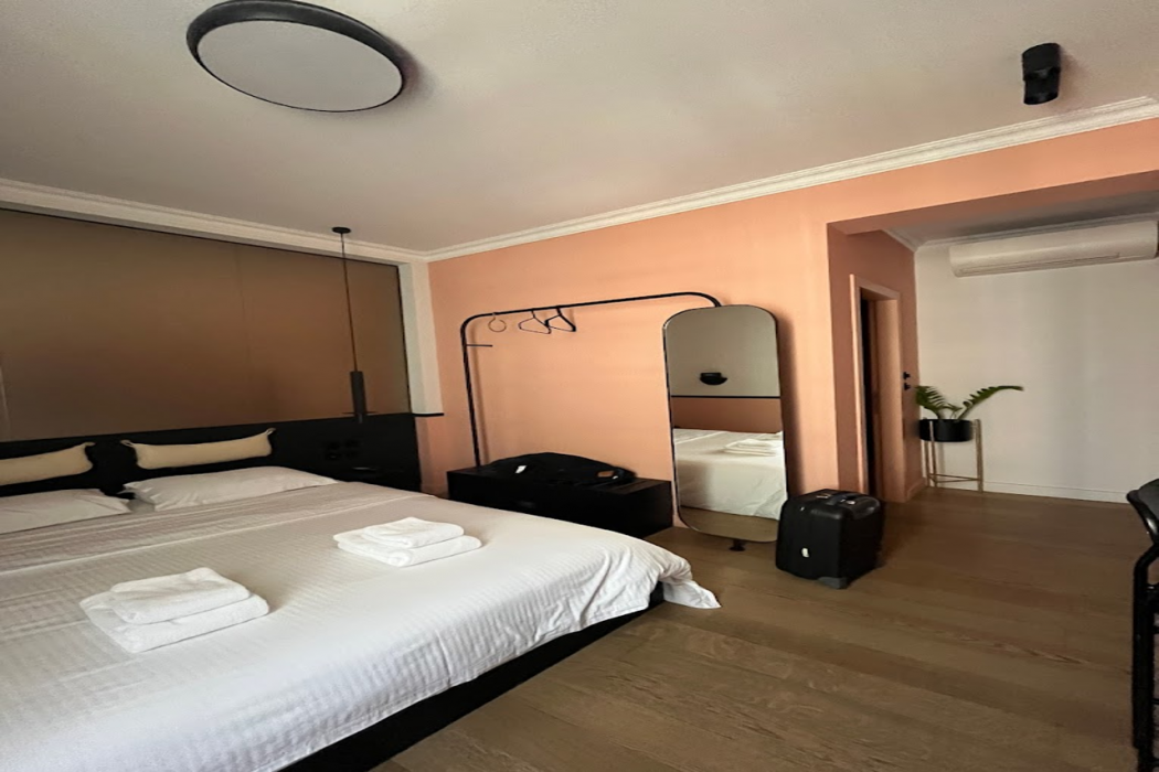 72 AD Suites 20/57