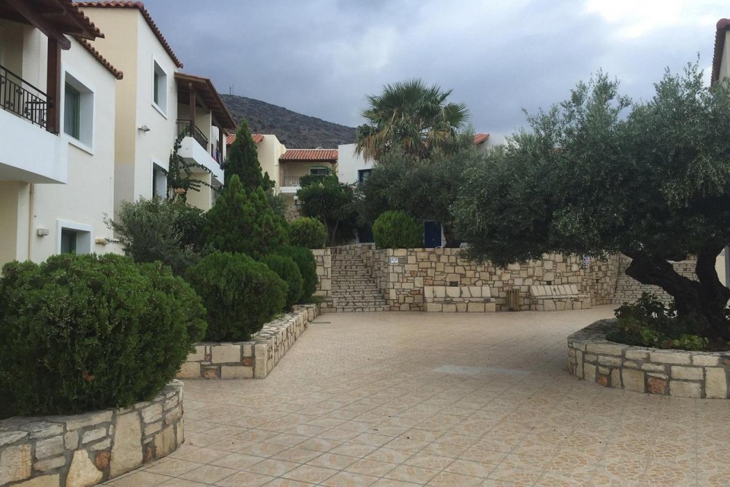 Sylvia Hotel Crete 1/8