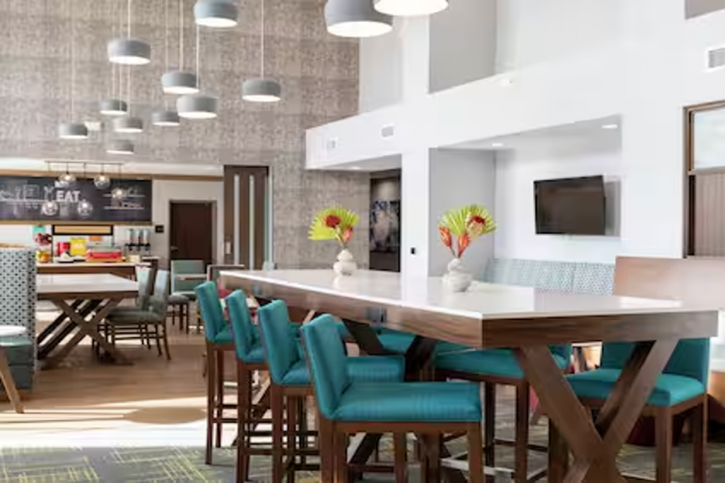 Hampton Inn by Hilton Santa Clarita-Valencia 11/14