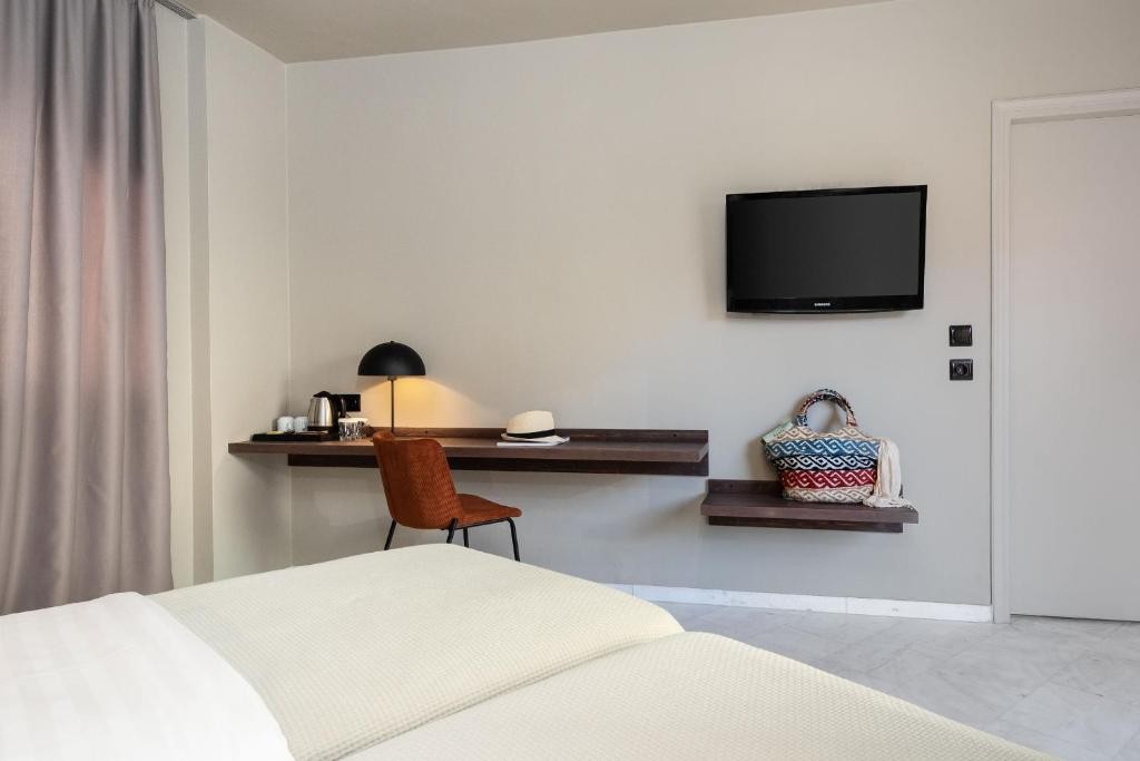 Nafpaktos Hotel 17/76