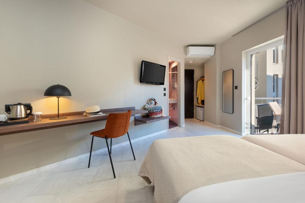 Nafpaktos Hotel 12/76