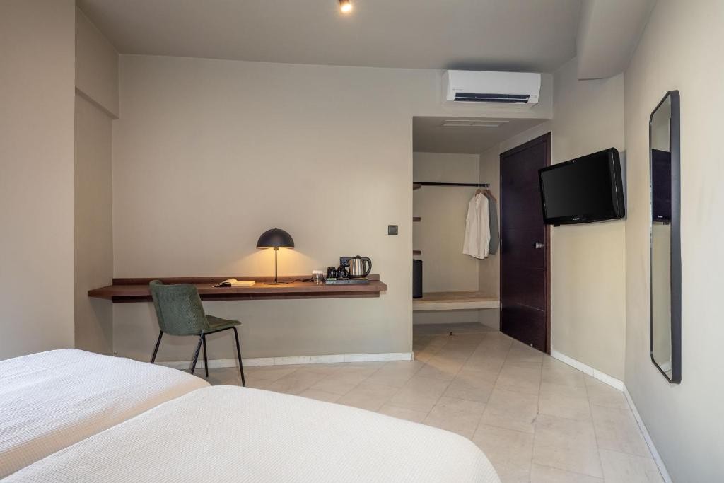 Nafpaktos Hotel 16/76