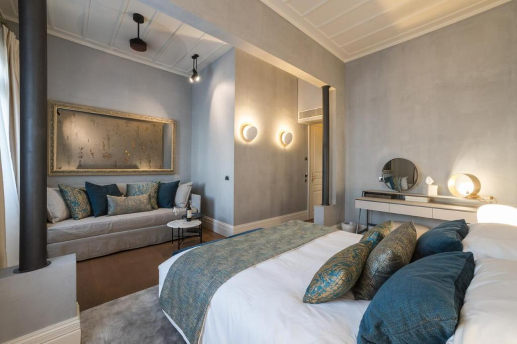 Castellano Hotel & Suites 11/63