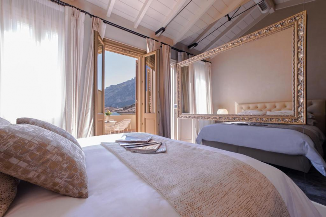 Castellano Hotel & Suites 10/63