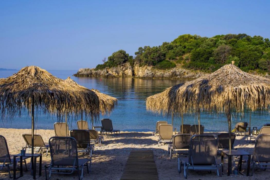 Prima Vista Beachfront Boutique Hotel 18/60