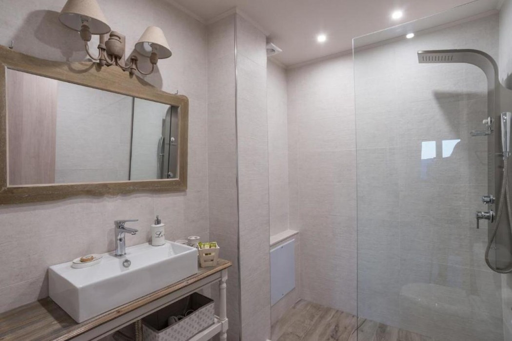 Almond House Suites Arachova 5/50