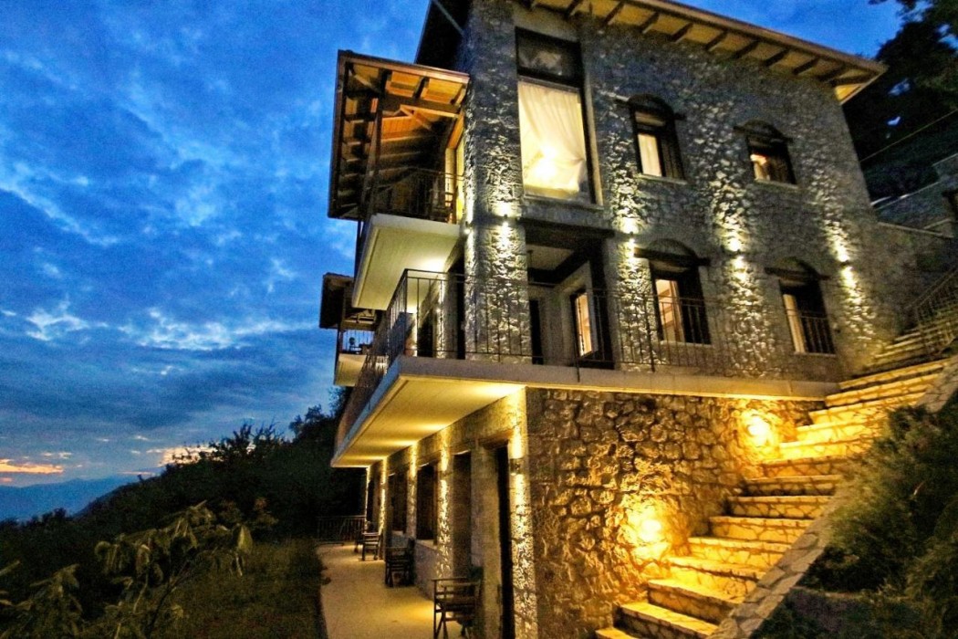 Almond House Suites Arachova 1/50