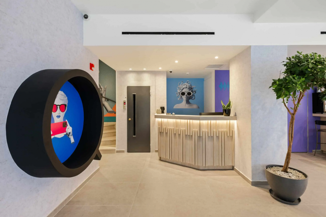 The Q Hotel 3/18
