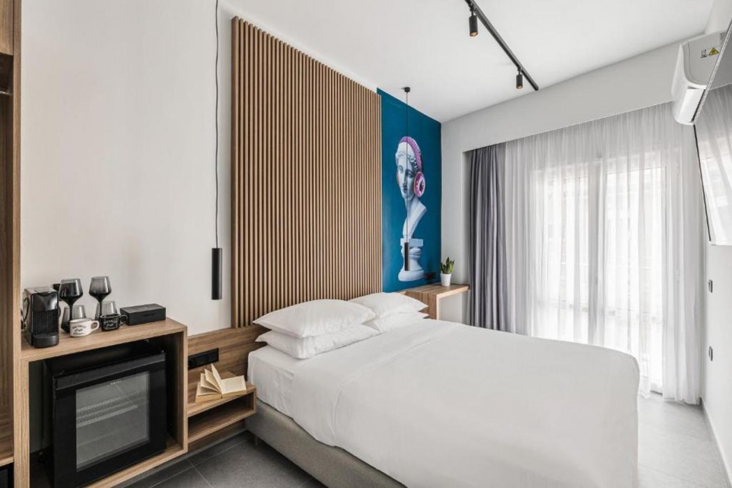The Q Hotel 10/18