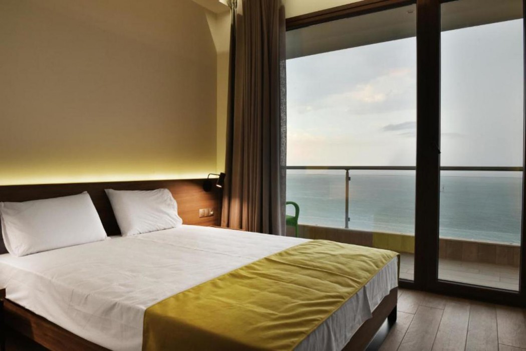 Mistral Seaside Hotel 5/36