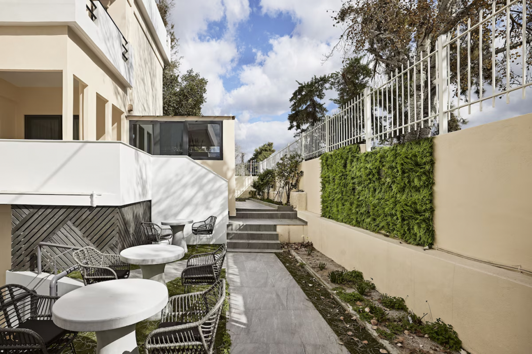 Cama Luxury Suites 26/58