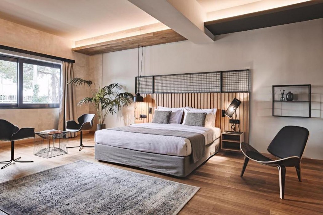 Cama Luxury Suites 12/58