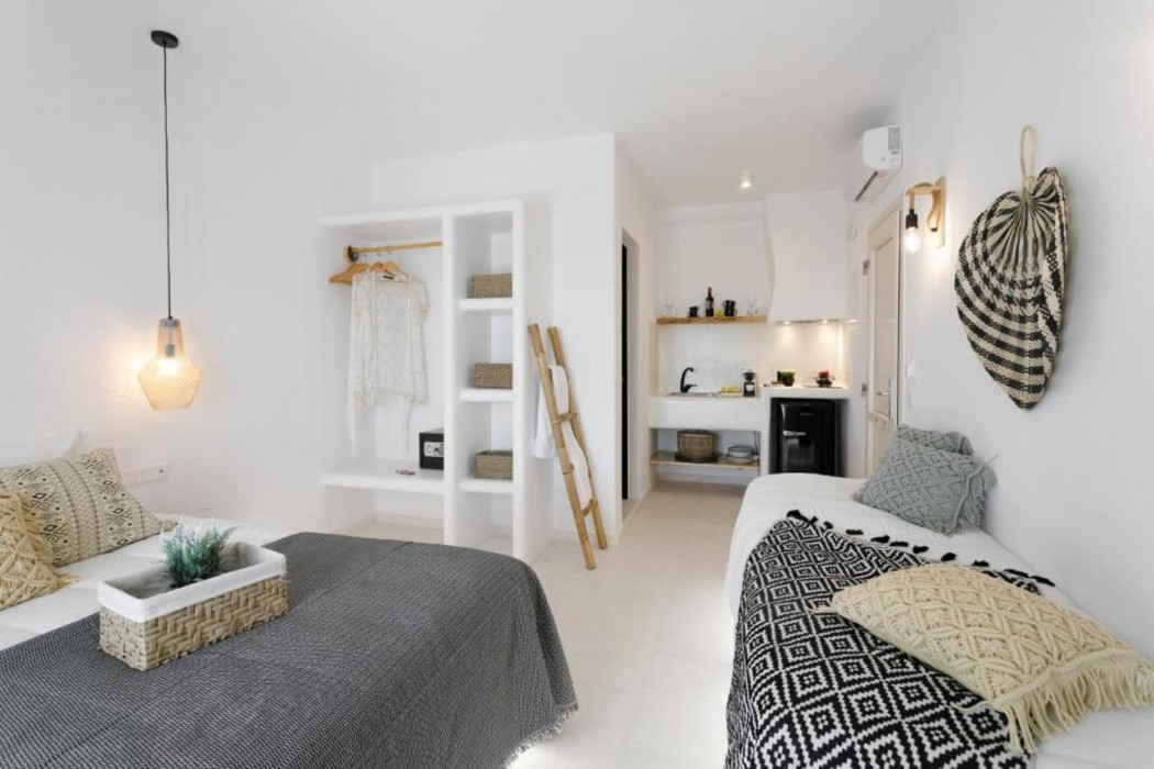 Naxos Earth Suites 14/59