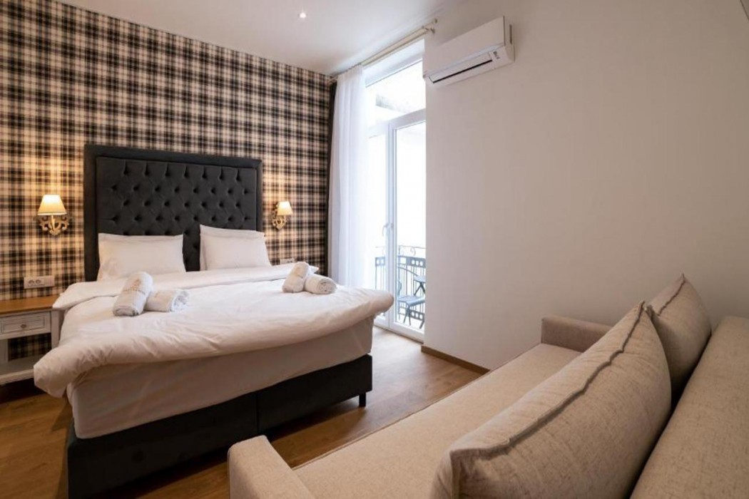 Hotel Brettania 6/41