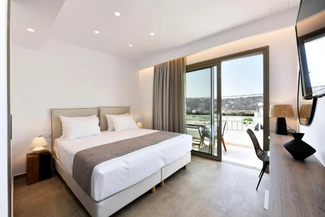 Anais Milos Suites 18/60