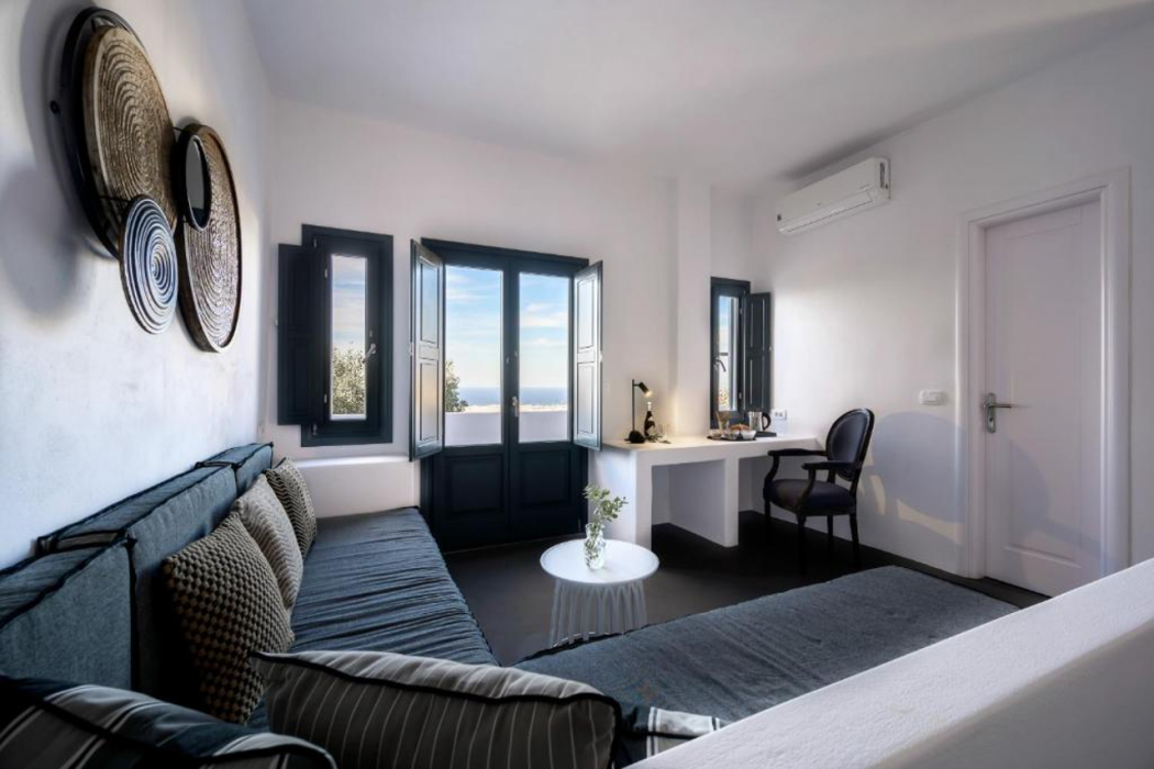 Santolia Art Suites Santorini 15/56