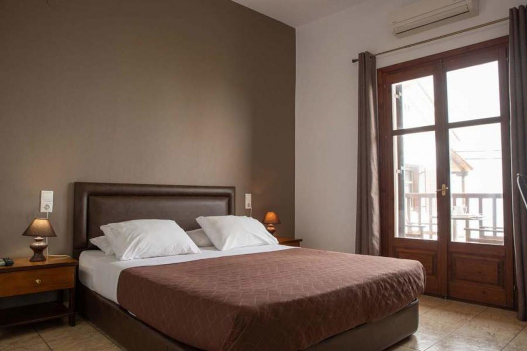 Cleopatra Hotel 12/58