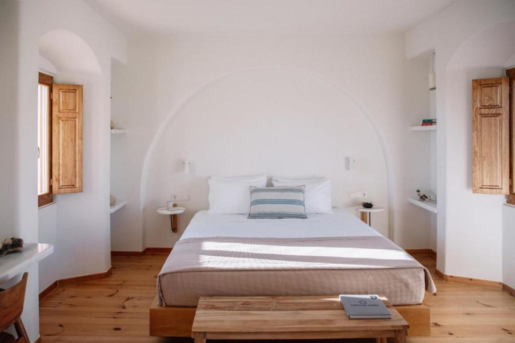 Ammothines Cycladic Suites 17/59
