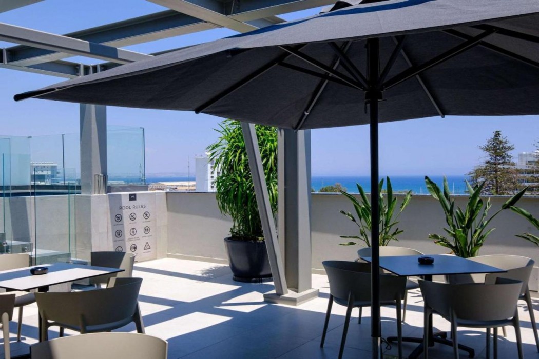 Mercure Larnaca Finikoudes Beach 25/60