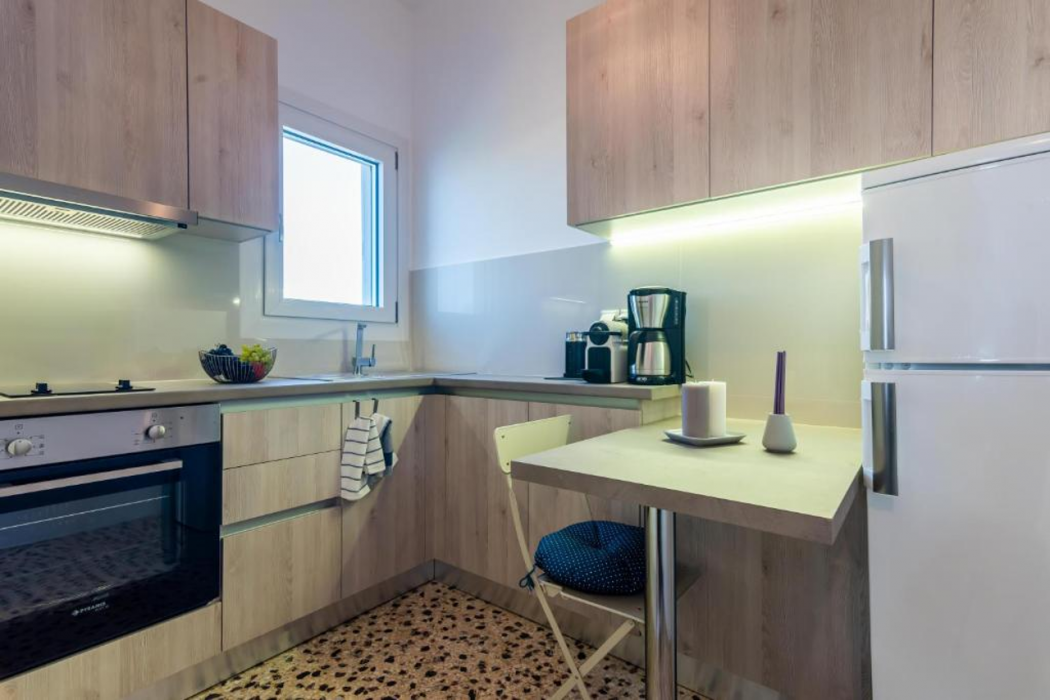 White Rock Milos Suites 22/55