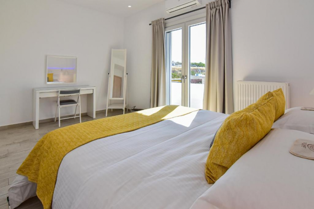 White Rock Milos Suites 9/55