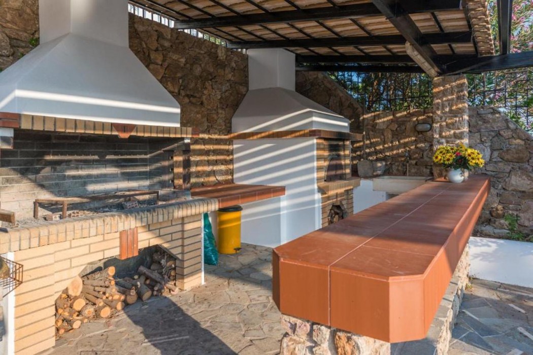 Villas in Sounio 2/10