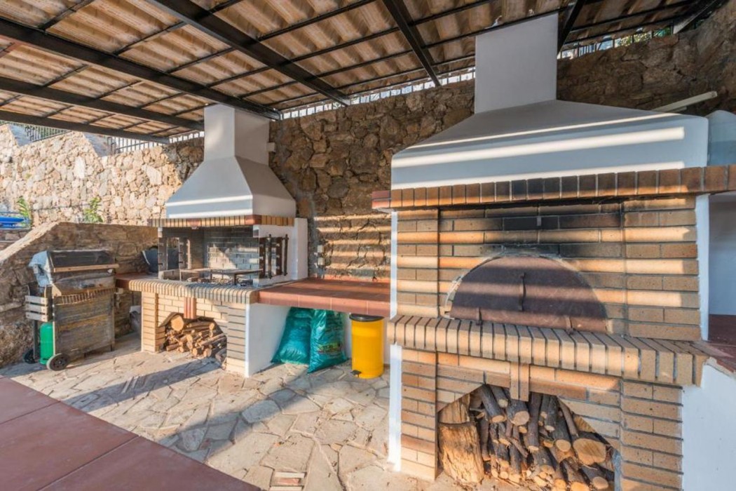 Villas in Sounio 3/10