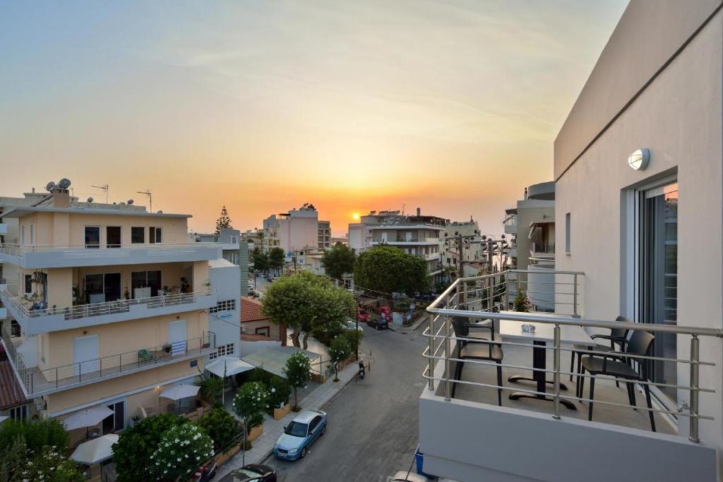 Elia Residences 1/59