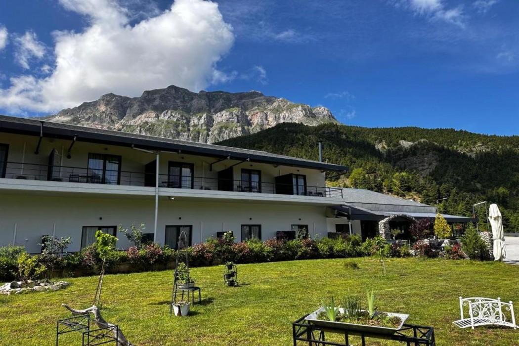 Koferita Hotel 2/58
