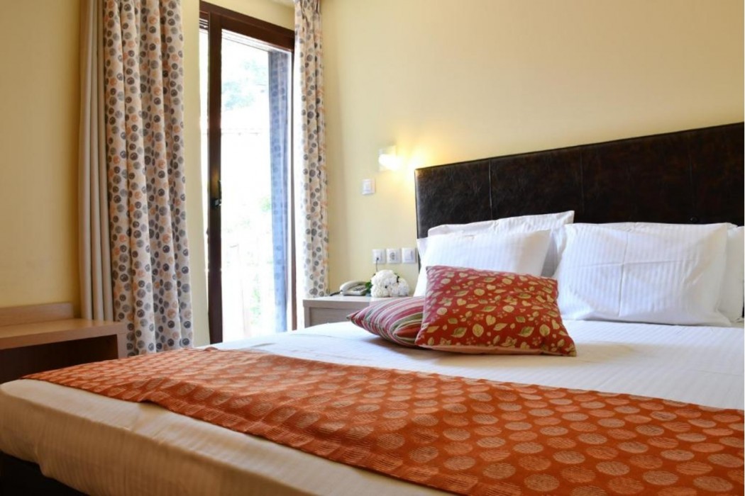 Manthos Blue Hotel 7/61