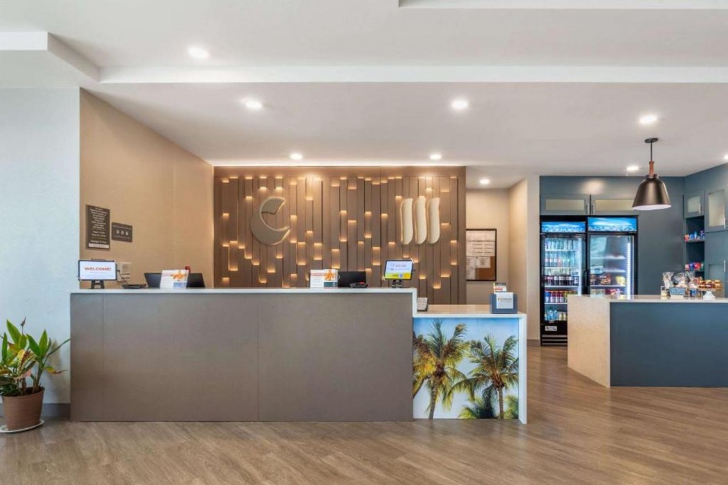 Comfort Suites Fort Myers East I-75 5/23