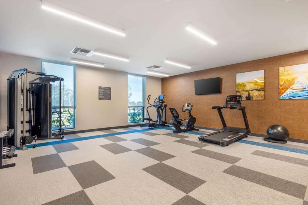 Comfort Suites Fort Myers East I-75 14/23
