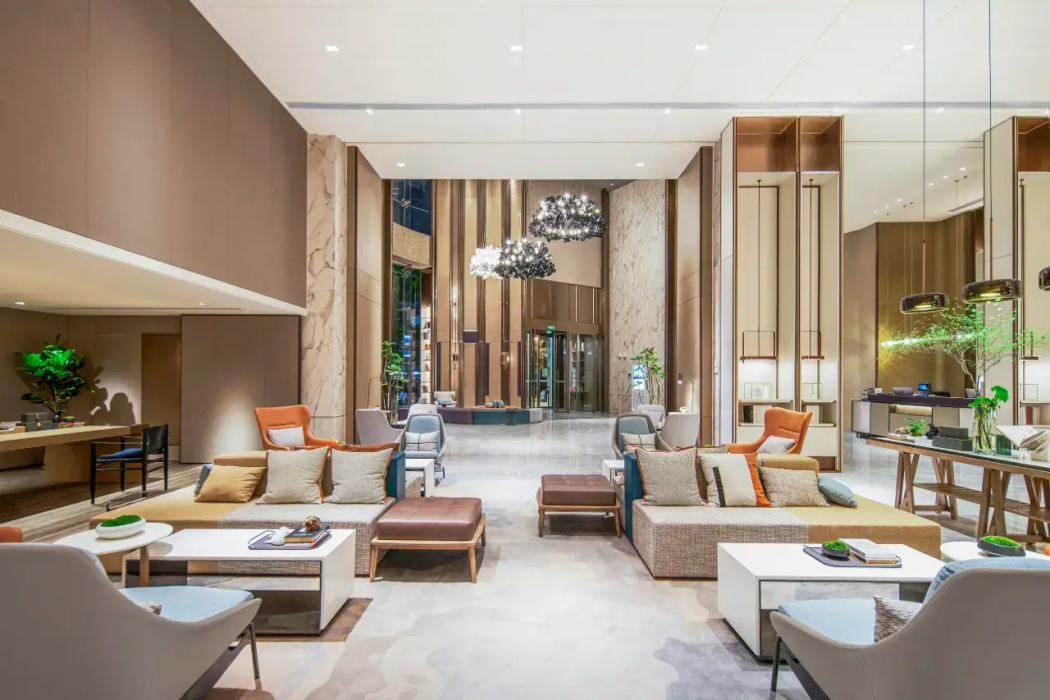 Elong Hotel photo2