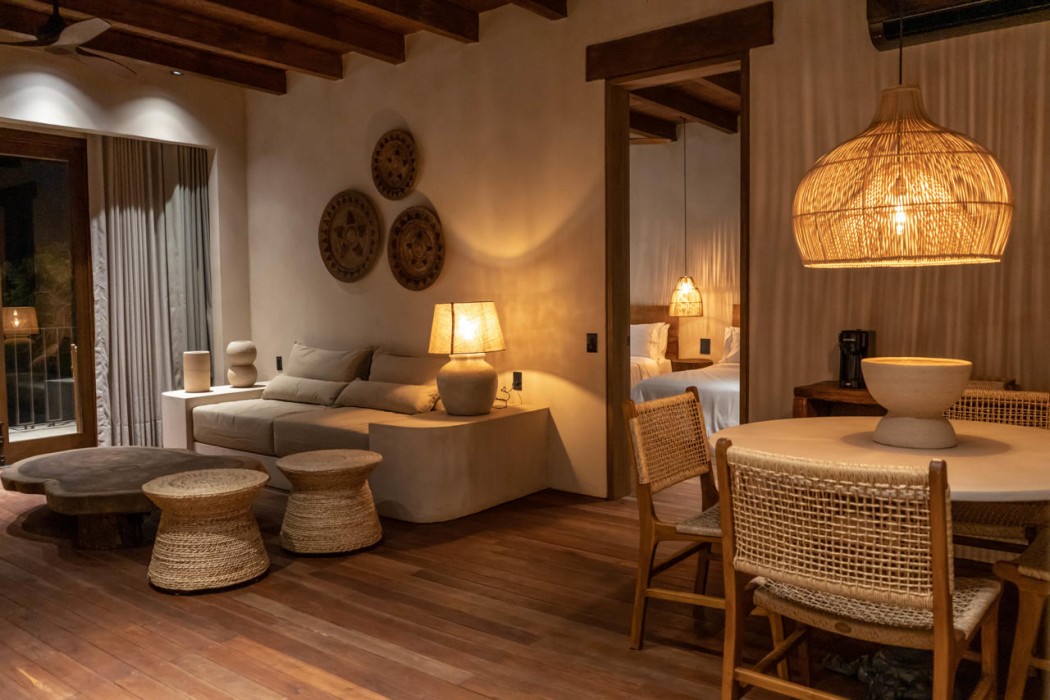 Makani Luxury Wanderlust 11/66