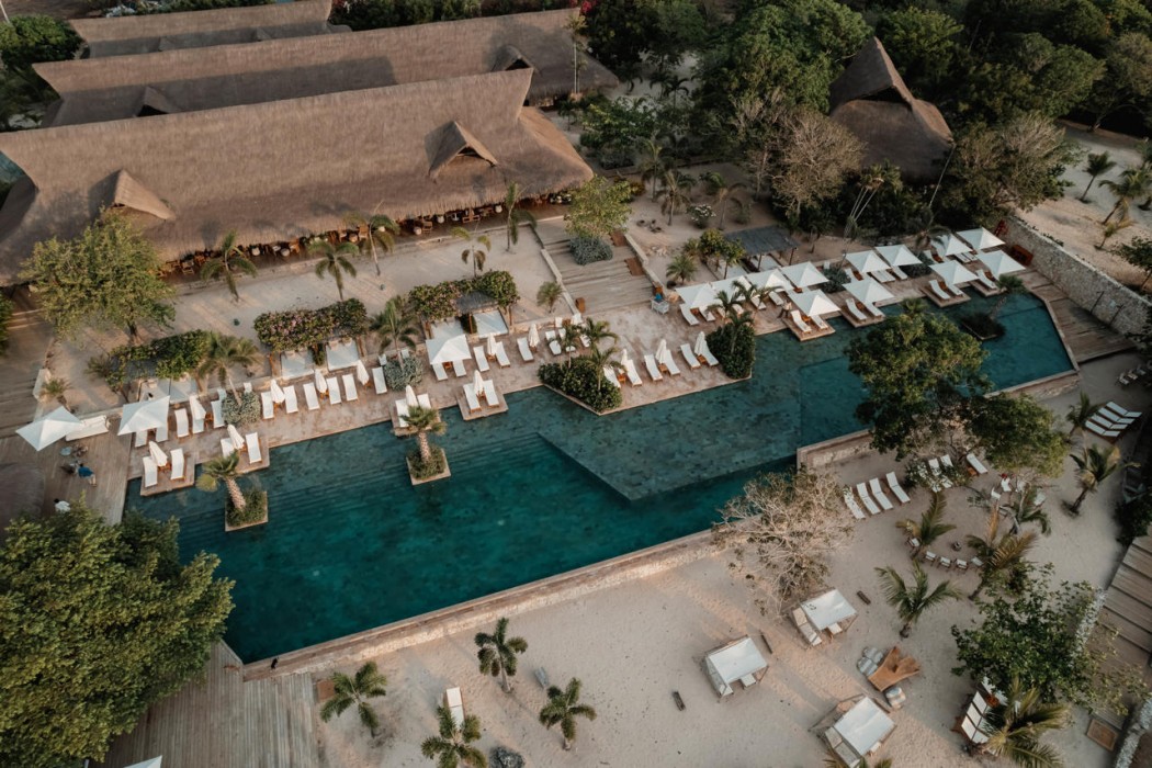 Makani Luxury Wanderlust 2/66