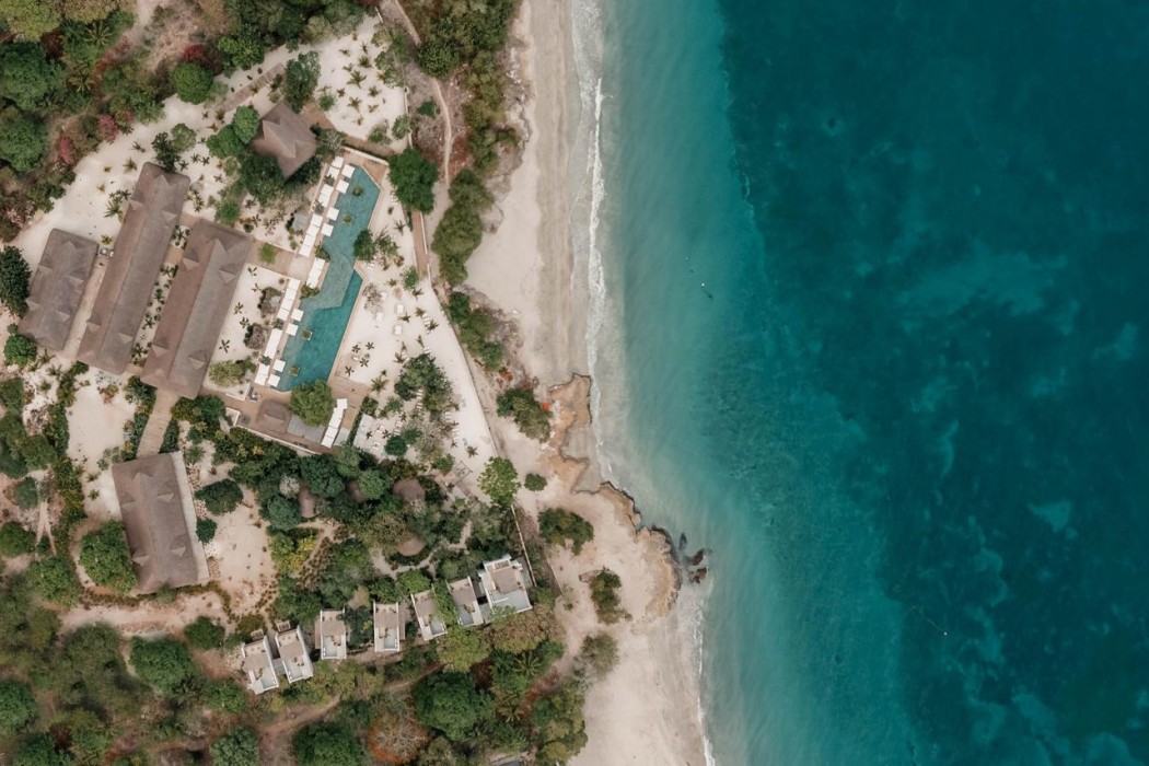 Makani Luxury Wanderlust 1/66