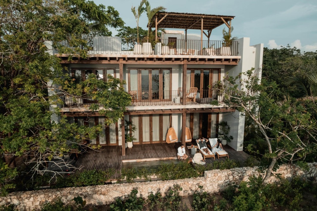 Makani Luxury Wanderlust 5/66