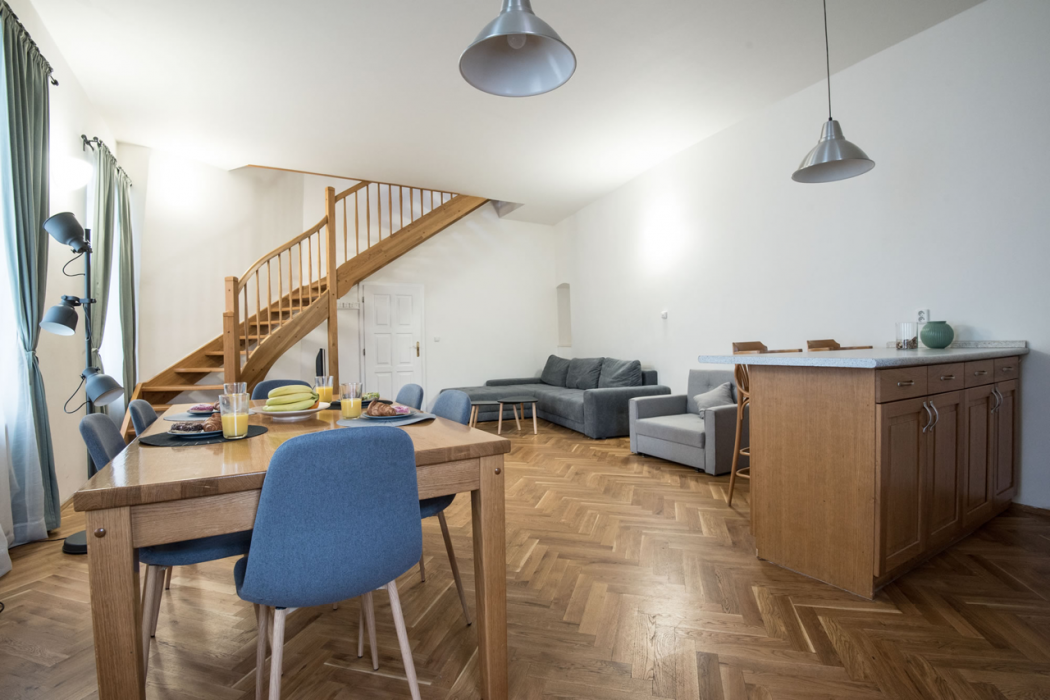 White Swan Boutique Apartments 16/58
