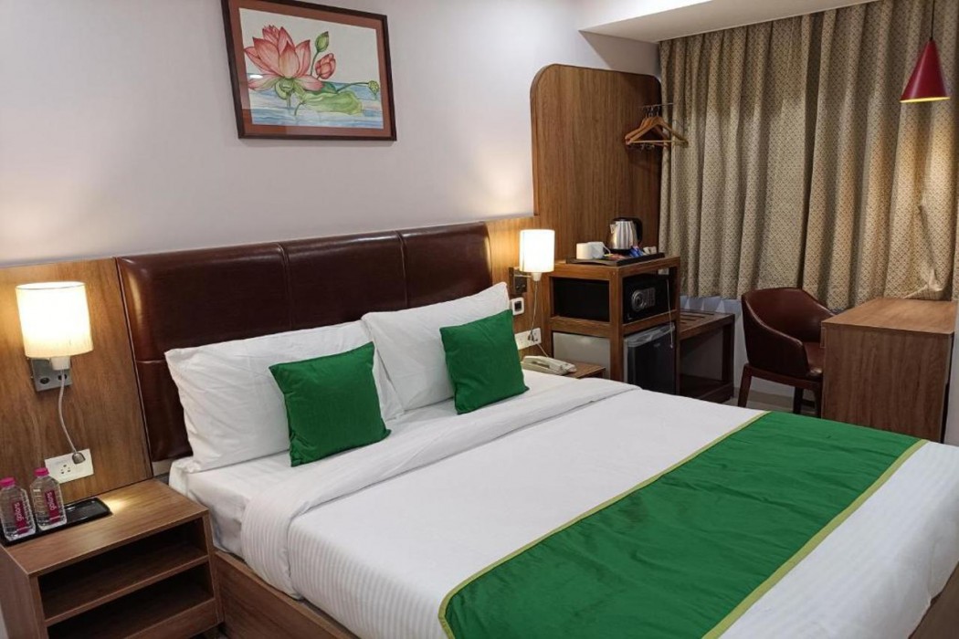 The Beacon Hotel Vadodara 7/30