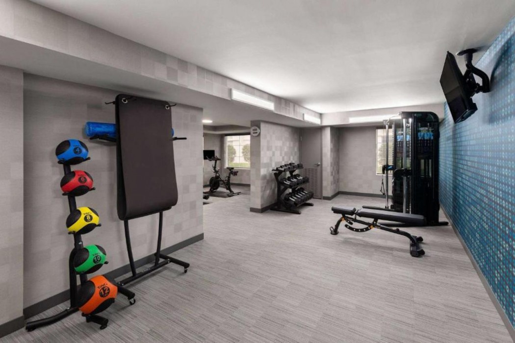 Hawthorn Extended Stay by Wyndham Knoxville 34/46
