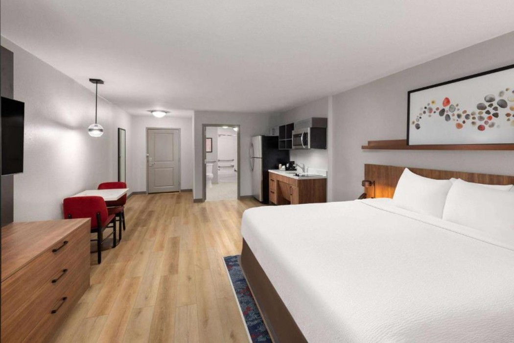 Hawthorn Extended Stay by Wyndham Knoxville 13/46
