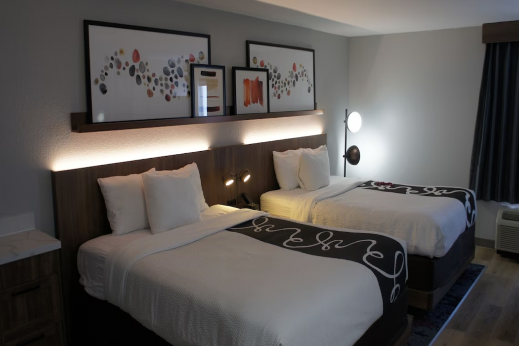 Hawthorn Extended Stay by Wyndham Knoxville 20/46