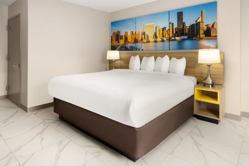 Days Inn by Wyndham Staten Island 3/36