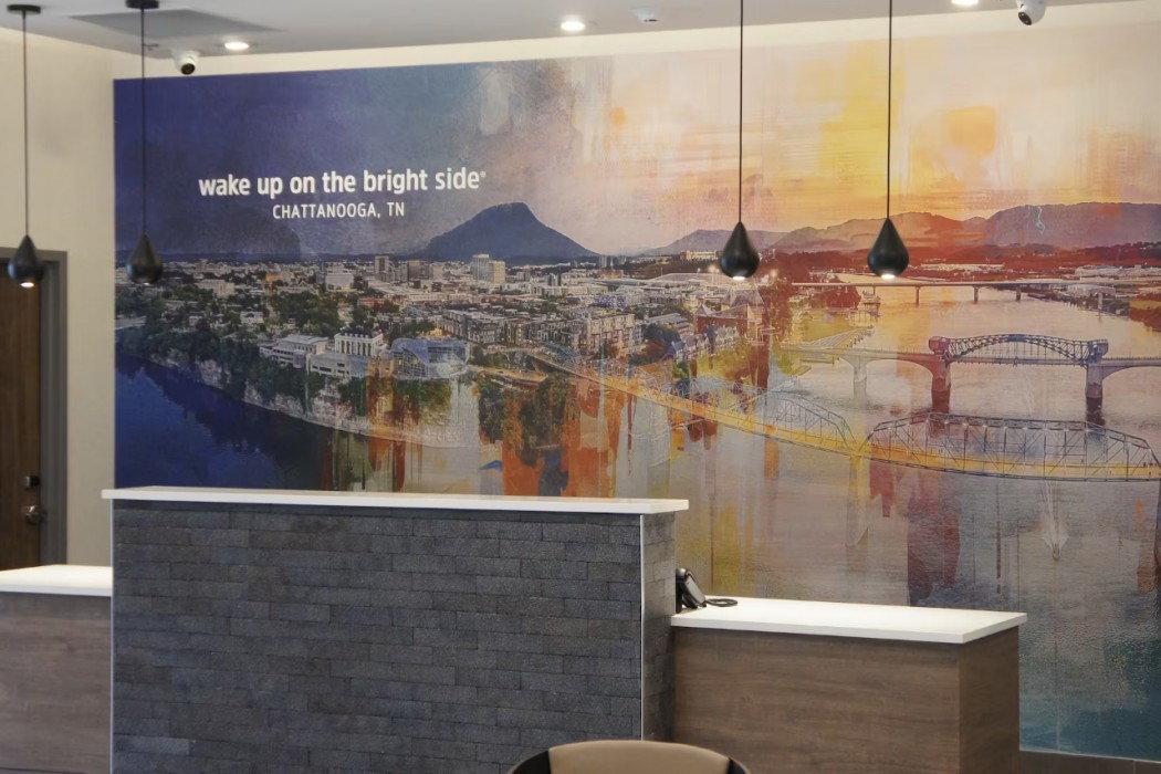 La Quinta Inn & Suites by Wyndham Chattanooga Downtown/South 9/61