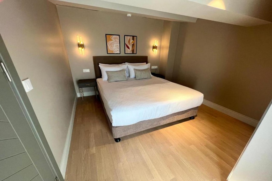 Weingart Suites Hotel 4/58
