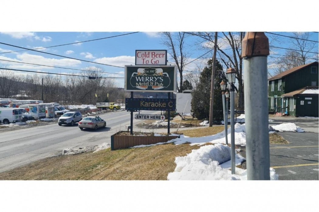 Werrys Cottages Motel & Pub 2/16