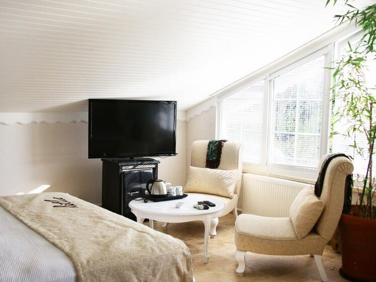 Lethe Exclusive Hotel 4/7