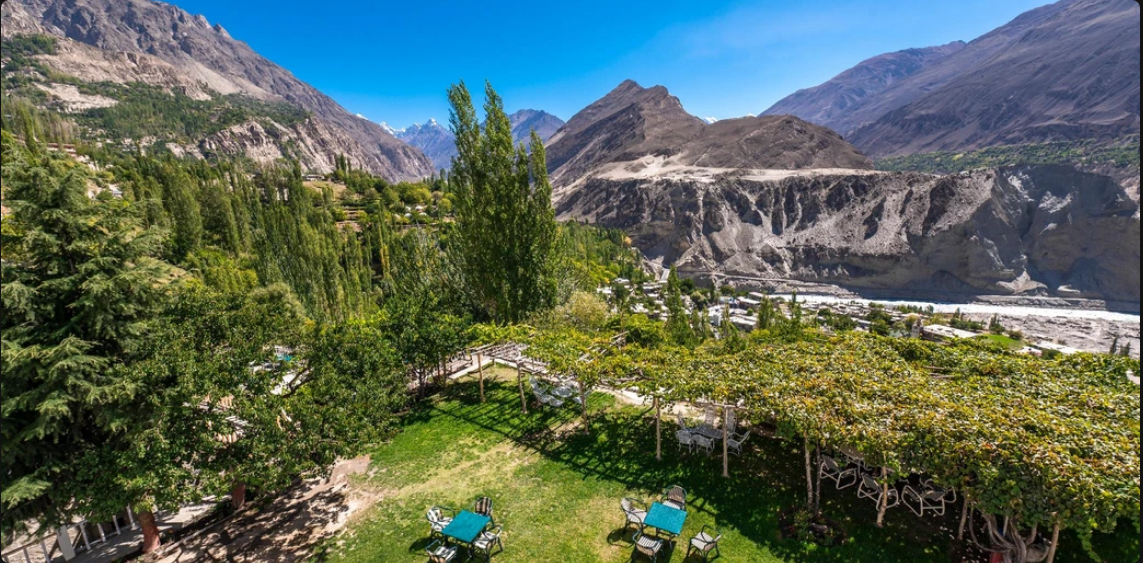 Legend Hotel Hunza 11/17