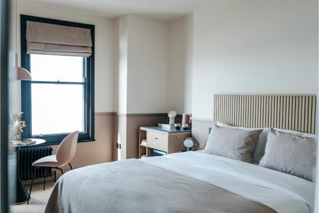 Port Hotel Eastbourne 11/58